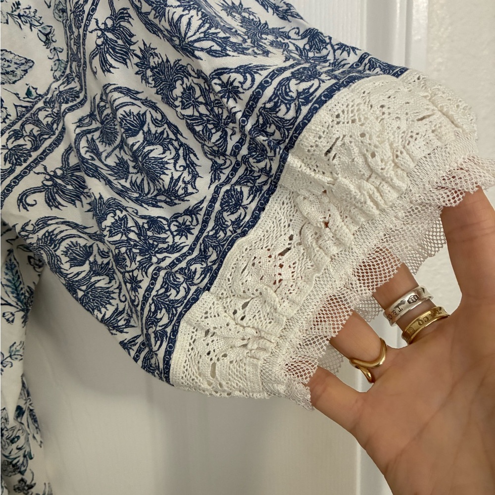 Sundance Blue and Cream Floral Blouse - Picture 4 of 5